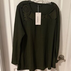NWT BloomChic Olive Green Waffle/Crochet Long Sleeve Top. Size 14-16.